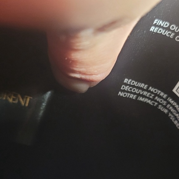 Yves Saint Laurent - Picture 15 of 15